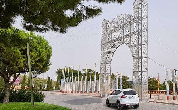 En Feria no se podrá aparcar en la Ronda Sur, reservada al tráfico y al transporte público