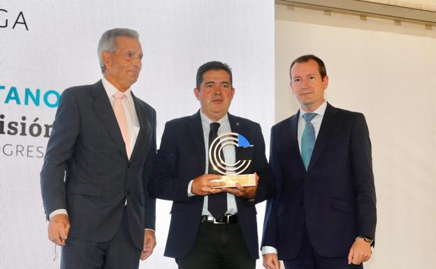 Los empresarios premian al alcalde de Escúzar por su «visión de progreso» en el desarrollo del Parque