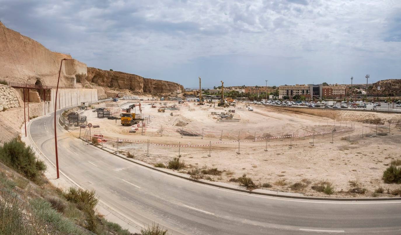 A subasta la parcela municipal situada junto al espacio donde se instalará Ikea