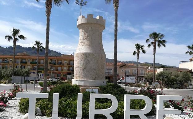 Almería se encuentra entre los treinta municipios más pobres de España