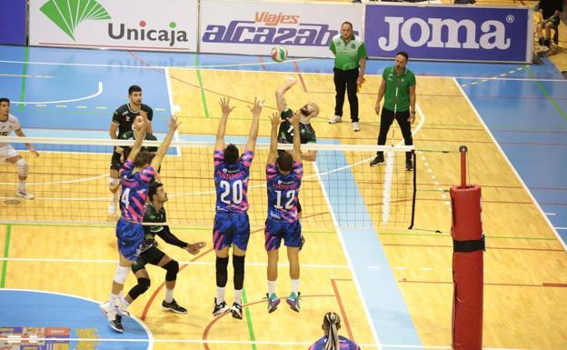 Unicaja Costa de Almería pasa del verde esperanza al rosa pálido