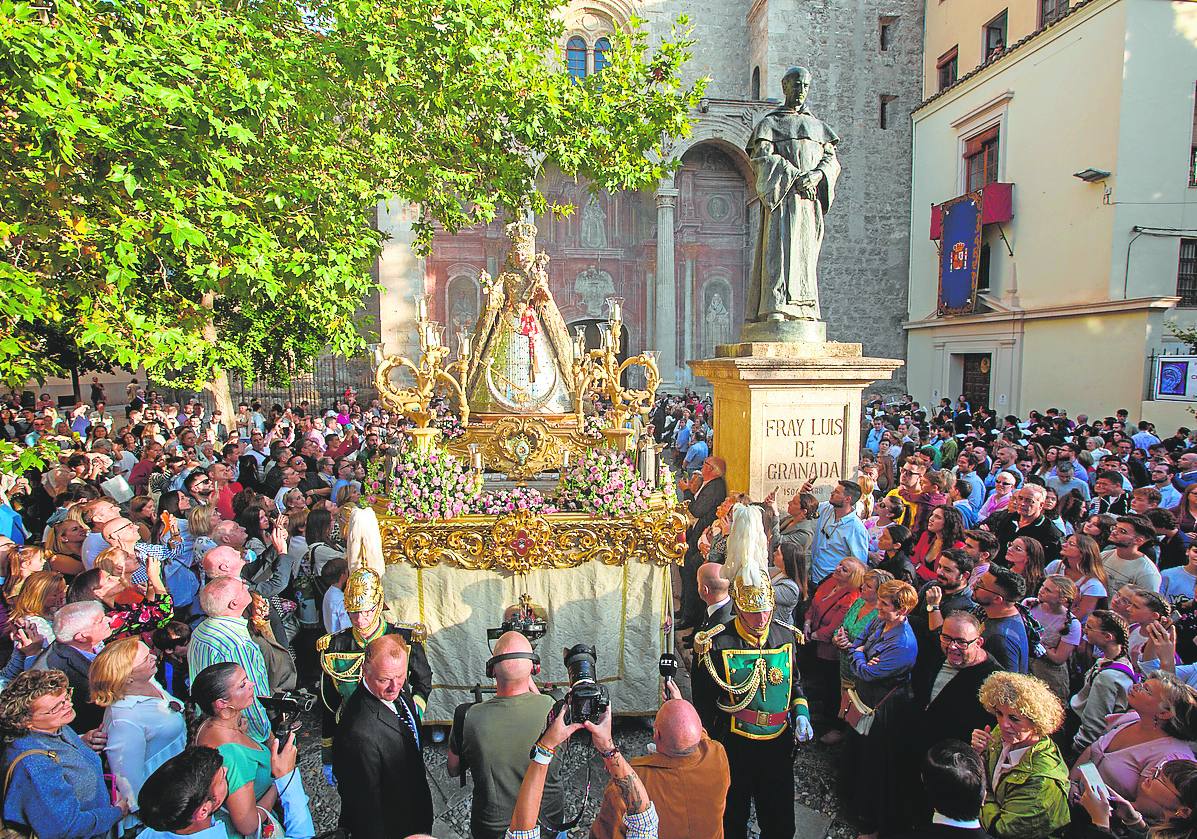 El Realejo se adornó para la Virgen del Rosario