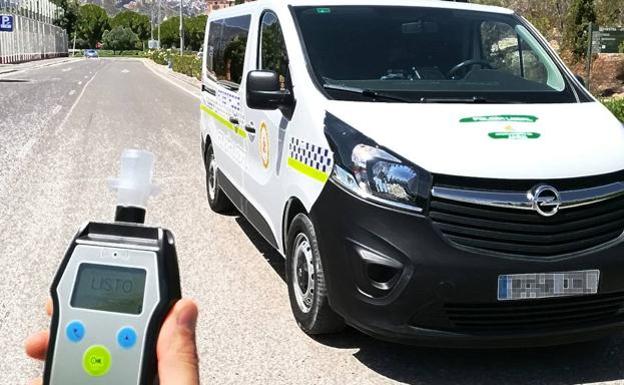 Pillan a un motorista sin seguro, ITV caducada y positivo en alcohol en la avenida de Madrid
