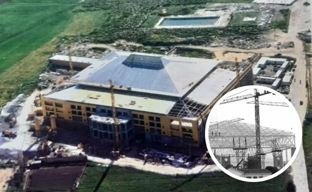 La foto de la construcción del Palacio de los Deportes sorprende a Granada 32 años después