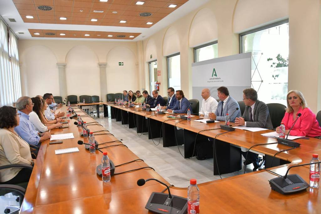 Un comité de expertos y científicos planeará la regeneración del paraje incendiado en El Valle