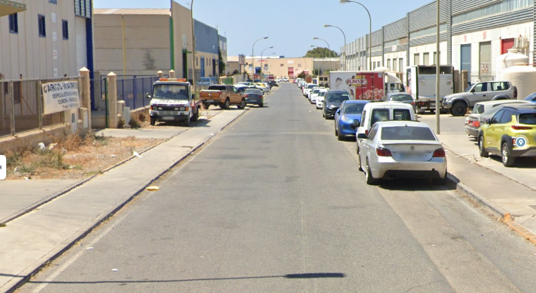 Fallece un hombre tras caer desde varios metros de altura cuando trabajaba en una nave en Almería