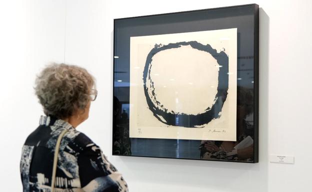 Picasso, Miró, Warhol o Kapoor: Roquetas recorre la pintura contemporánea más laureada