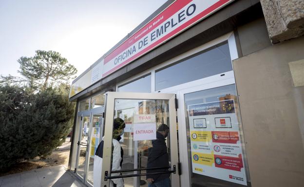 El SEPE lanza un aviso por el subsidio para trabajadores con menos de un año cotizado