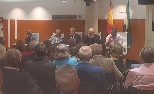 El Colegio de Aparejadores acoge la presentación del libro 'Sancho, el rey moro de Castilla'