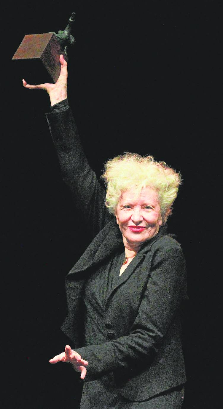 Magüi Mira recoge el Ciudad de Cazorla de Teatro tras encarnar a Molly Bloom