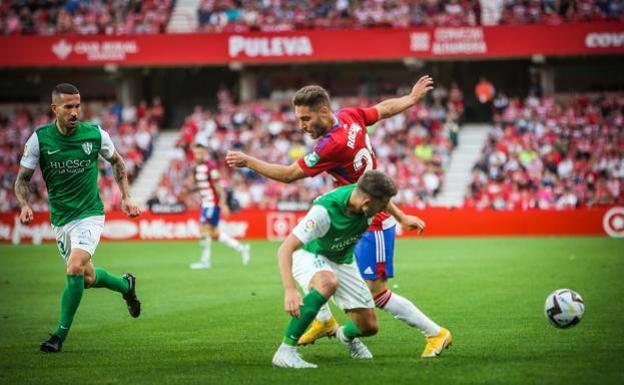 Rochina, fuera de la convocatoria por molestias musculares