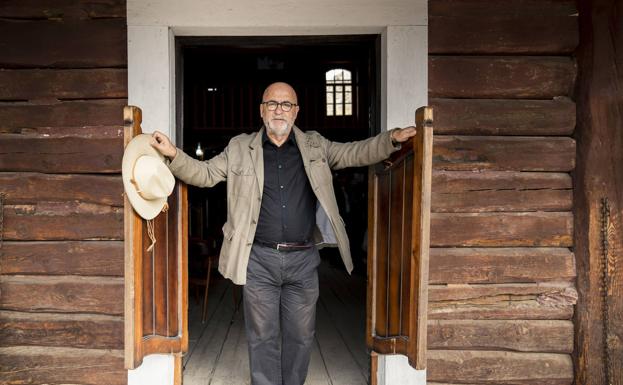 Carlos Rosado Cobián, Premio 'Desierto de Tabernas' por su promoción de Almería