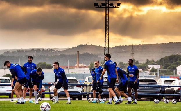 El Levante viaja a Granada con 22 futbolistas