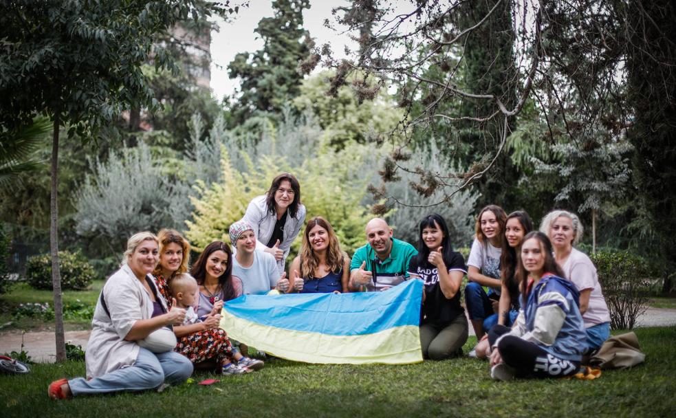 Un día en la vida de los refugiados en el hotel de la pequeña Ucrania