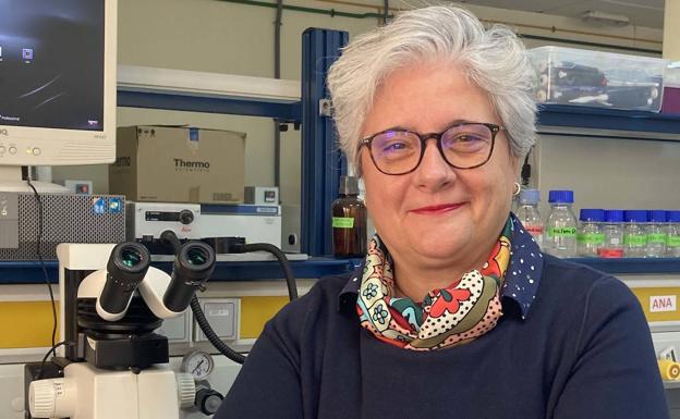 Una investigadora de la UAL, tras el desarrollo de fármacos y vacunas contra la Covid