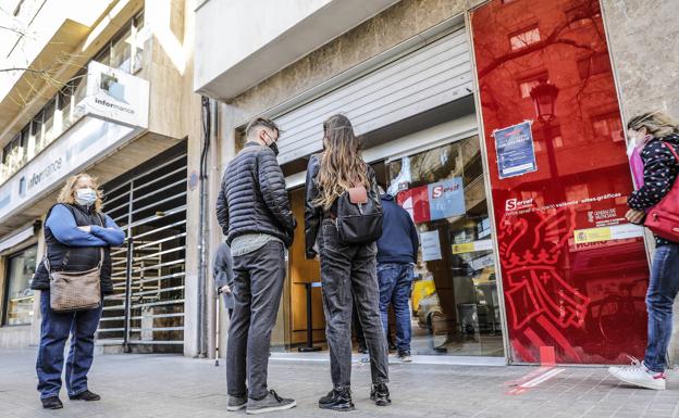 El subsidio de 1.500 euros al que puedes acceder con menos de un año cotizado