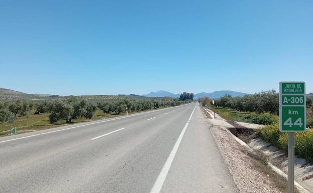 La A-306 Jaén-Córdoba tendrá otro carril para facilitar los adelantamientos, pero sin desdoblarse en autovía de momento