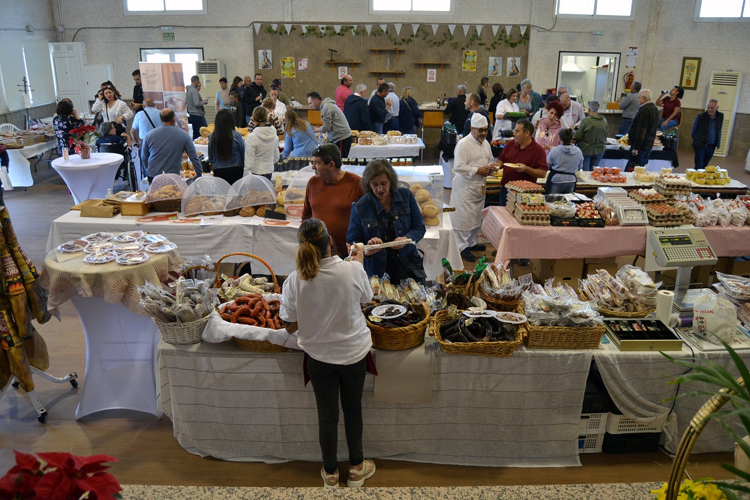 Los sabores caseros priman en la VIII Feria de la Artesanía, Gastronomía y el Turismo de Agrón