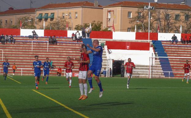 El Linares pasa de ronda en Copa del Rey sufriendo en Madrid