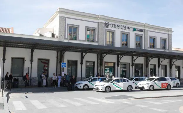 Las primeras electrolineras para taxis llegarán a Granada en marzo
