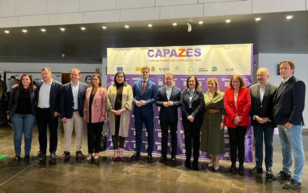 Más de 600 personas buscan mejorar sus opciones laborales en el I Foro 'Capazes'