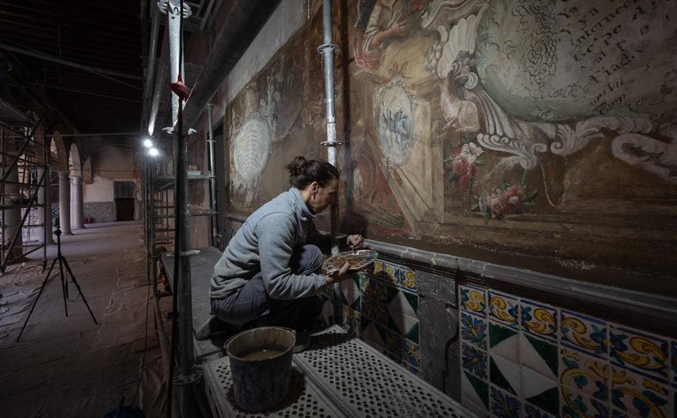 La 'resurrección' de los impresionantes frescos del Hospital San Juan de Dios