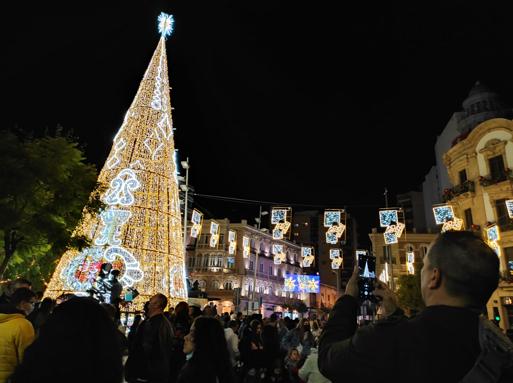 El Ayuntamiento retrasa una semana el espectáculo de Navidad para facilitar las manifestaciones del 25N