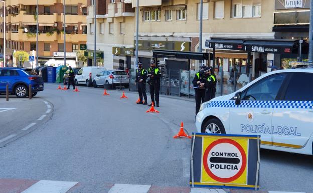 Vigilancia y control de las furgonetas en Jaén para advertir sobre la «falsa seguridad»