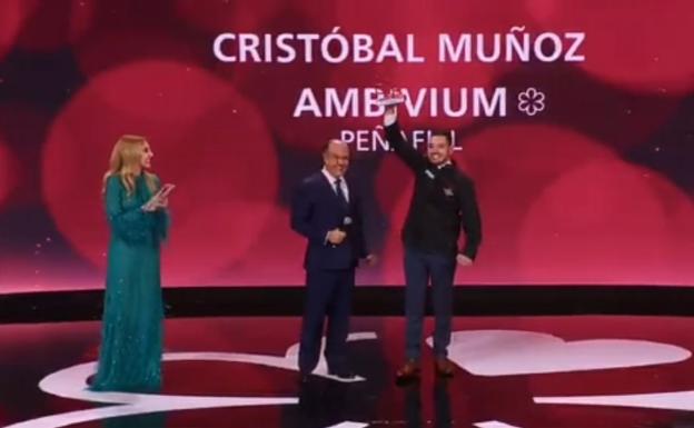 Michelin corona al almeriense Cristóbal Muñoz como mejor chef joven del país