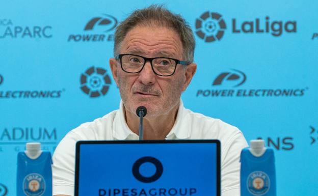 El Ibiza destituye al exrojiblanco Anquela