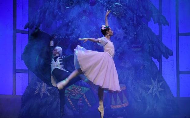 El Ballet de Kiev lleva la delicadeza de 'El Cascanueces' al Infanta Leonor