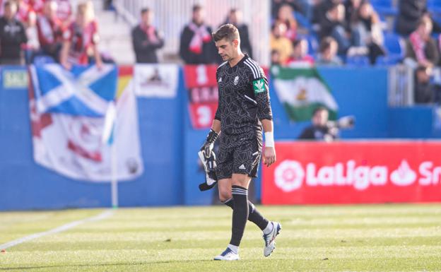 Indiscutible roja a Raúl Fernández