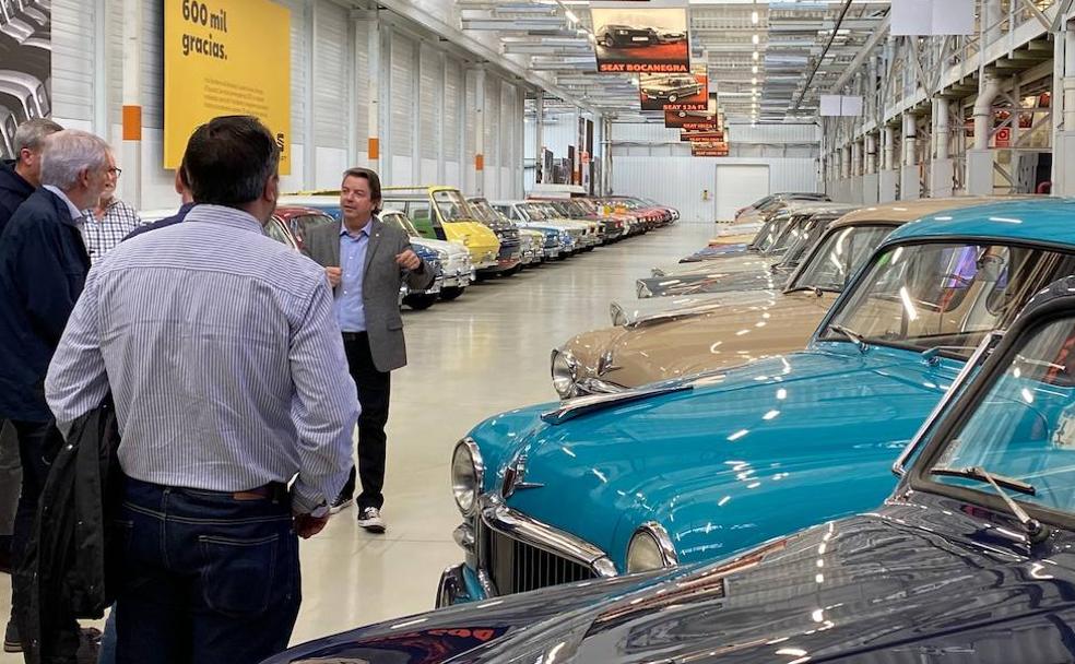 Nuestras vidas sobre ruedas: el primer 600, la 'Patricia' y el 'Papamóvil'