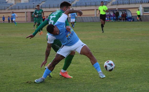 La falta de gol echa por tierra el buen juego del Poli El Ejido