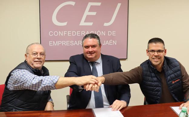 Una empresa jienense anuncia «el primer vehículo del mundo capaz de descontaminar sin invertir energía mientras circula»