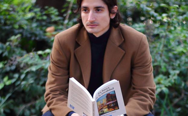 José María Asencio presenta su novela 'En busca de la irrealidad' en el Ateneo de Granada