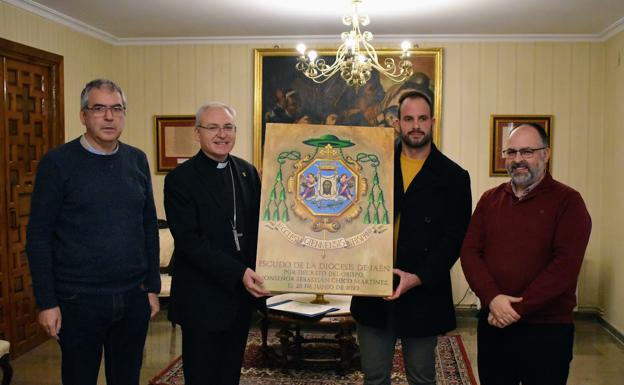 El Obispado de Jaén recibe la pintura del escudo de la Diócesis