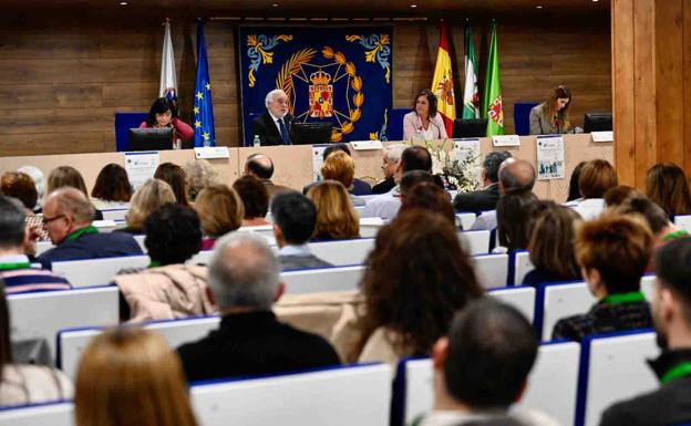 Los enfermeros analizan la situación actual de la sanidad en #enferjaen