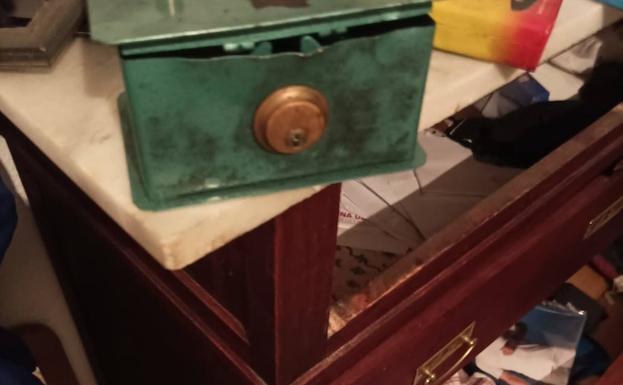 Asaltan una decena de viviendas y dos empresas en apenas tres horas en Huétor Santillán