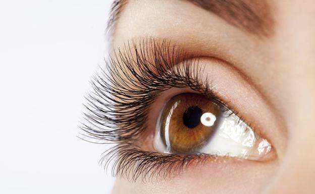 Los tres cosméticos vendidos en España que advierte la OCU por problemas de salud