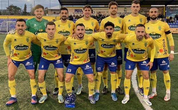 El Huétor Tájar vence en casa y el Huétor Vega no da la talla en Jaén