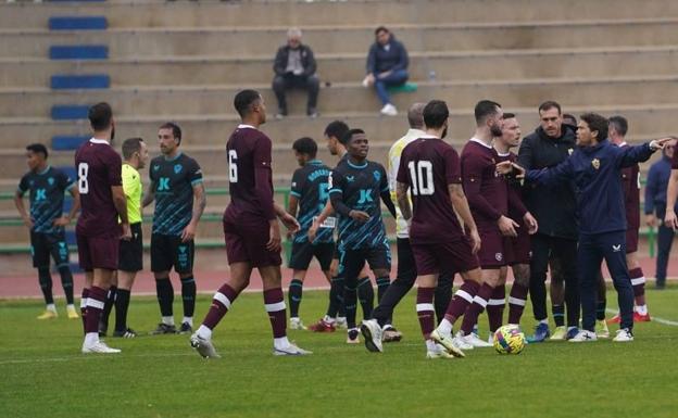 Al Almería se le hinchan las narices