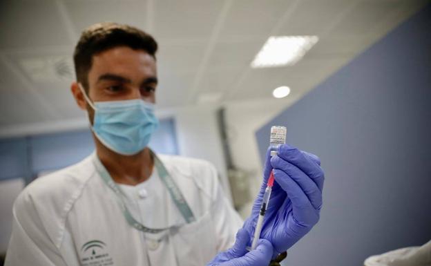 Sindicatos alertan de las dificultades del SAS para contratar enfermeras para cubrir la Navidad