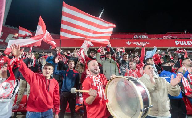 El Granada pone a la venta las entradas para la visita del Burgos