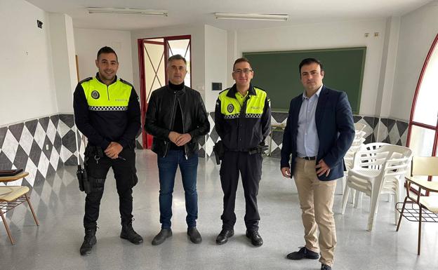 Mejoras en el camino de la Torrecilla y las instalaciones de la Policía Local de Quesada