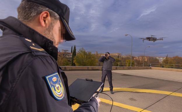 La Policía tramita 70 sanciones por volar drones sin permiso sobre Granada
