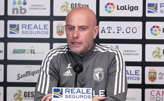 Calero: «El Granada tiene plantilla de Primera división»