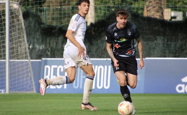 El Huétor Tájar rema con diez en Marbella para morir en la orilla