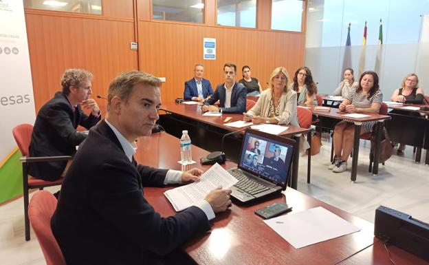 Más de 3.500 empresas y autónomos piden ayudas al empleo estable en Almería