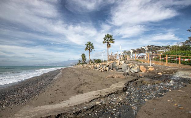 Diez meses sin avances en la construcción de los espigones de la Costa